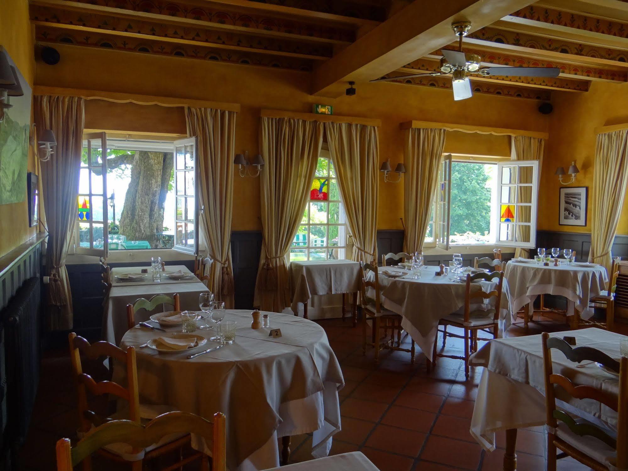Auberge Des Chasseurs Échenevex Dış mekan fotoğraf